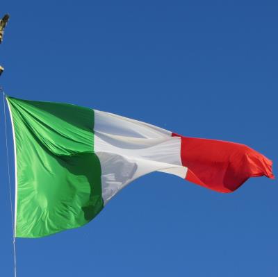 Ponte tricolore per la Festa della Repubblica foto 